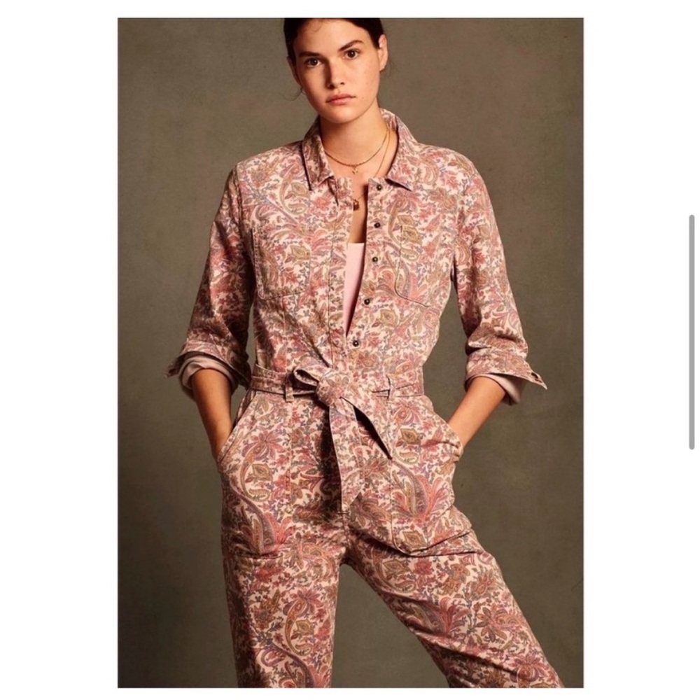 Anthropologie Dusty Pink and Mauve Paisley Button-Up